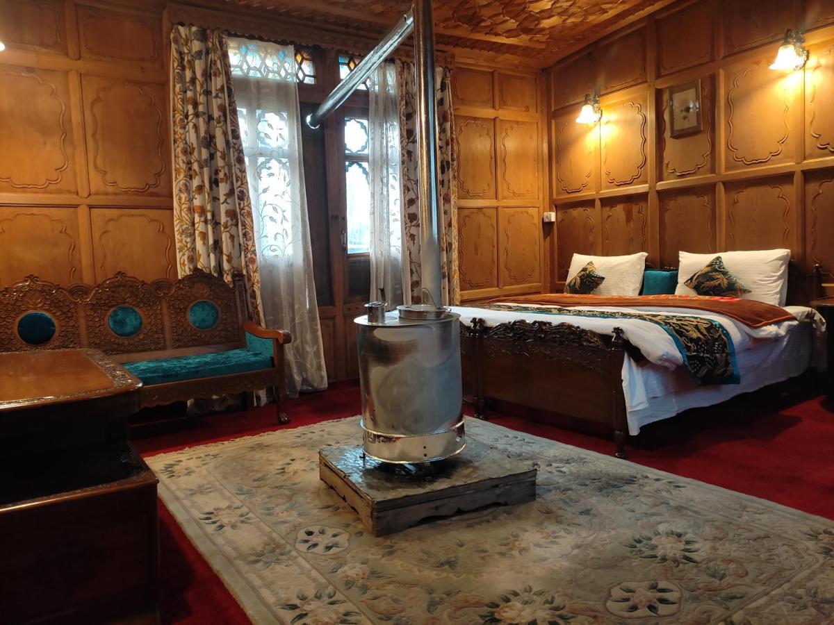Luxury Scotland Srīnagar 外观 照片